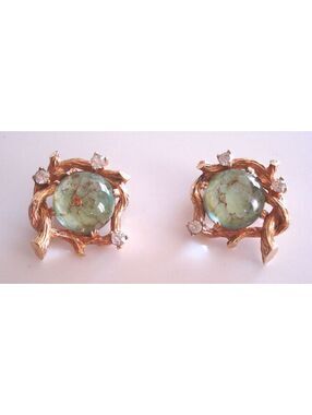 Vintage Boucher Green Domed Glass With Crystals And Gold Tone Branches Clip-on